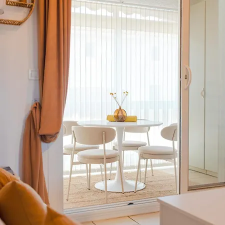 T2 - 6 Couchages - 50m Du Port Miramar