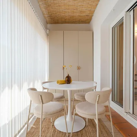 Apartment T2 - 6 Couchages - 50m Du Port Miramar